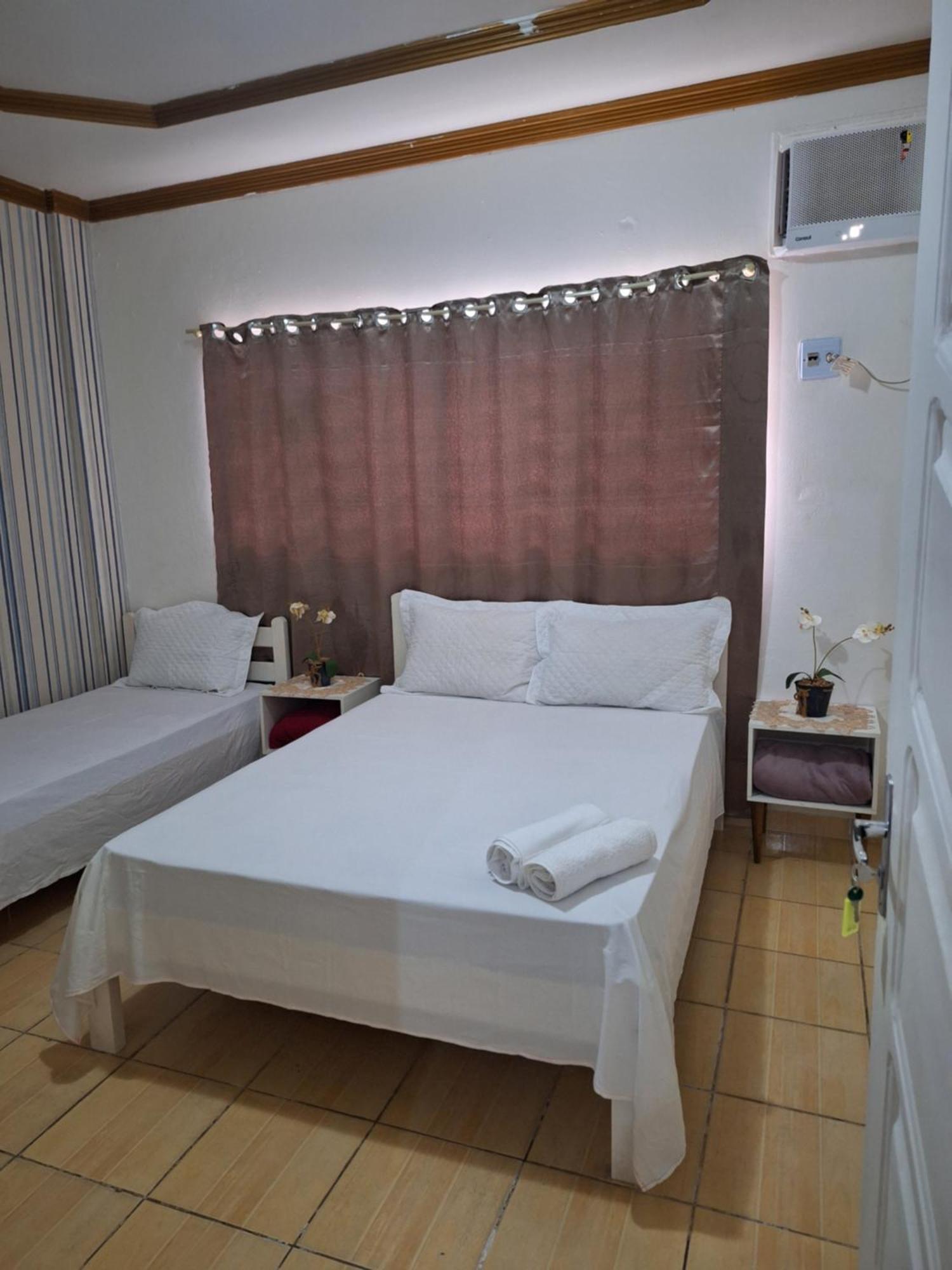 Triplo Com Banheiro Em E Restaurante Habitación en casa particular Manaos