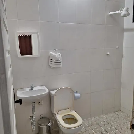 Quarto Triplo Com Banheiro Em Pousada E Restaurante Manaus Exterior photo