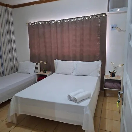 Quarto Triplo Com Banheiro Em Pousada E Restaurante Manaus Exterior photo