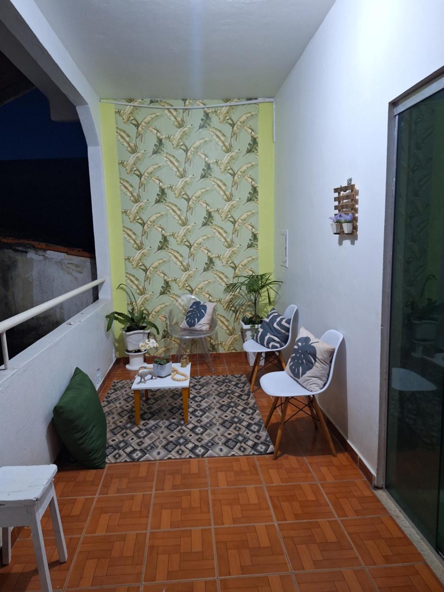 Triplo Com Banheiro Em E Restaurante